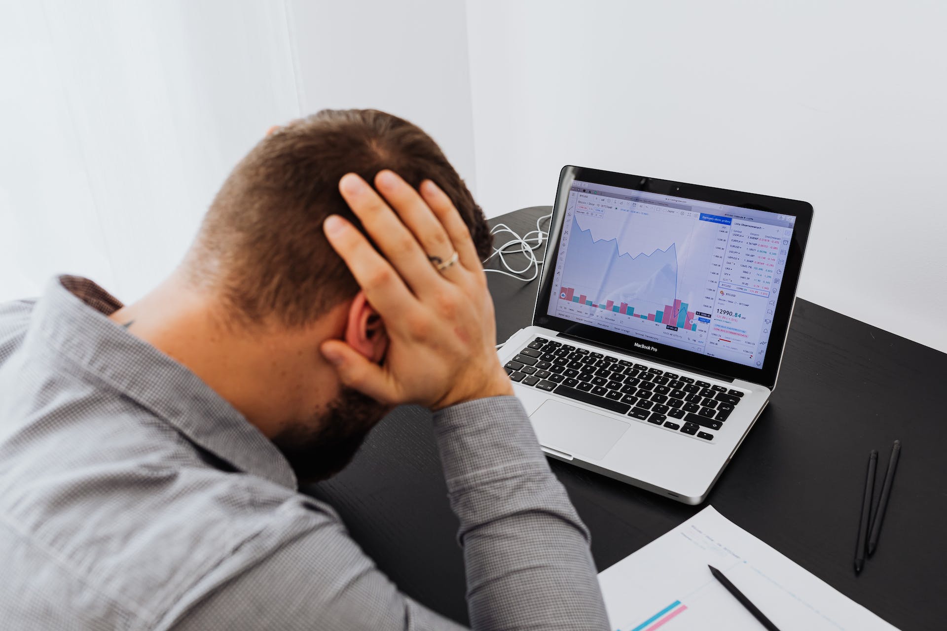 Crisis Marketing Survival Guide: Strategies for Resilience