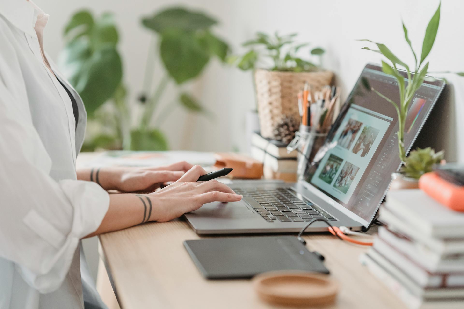 Leading from Afar: Navigating Virtual Team Leadership